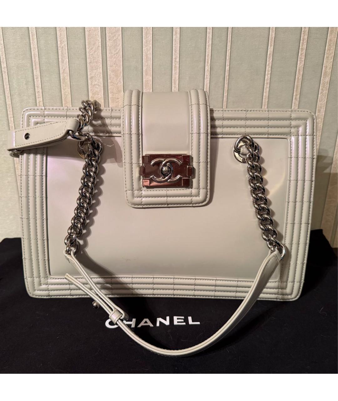 CHANEL Серая кожаная сумка с короткими ручками, фото 9