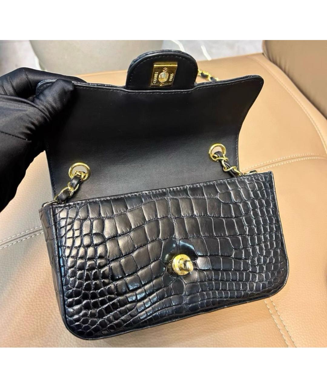 CHANEL Черная сумка через плечо из экзотической кожи, фото 6