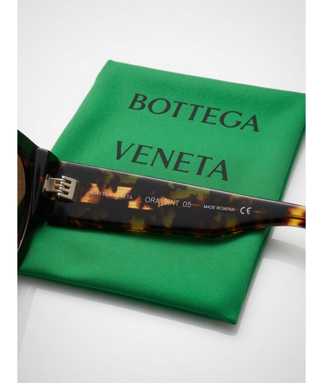 BOTTEGA VENETA Черные пластиковые солнцезащитные очки, фото 2
