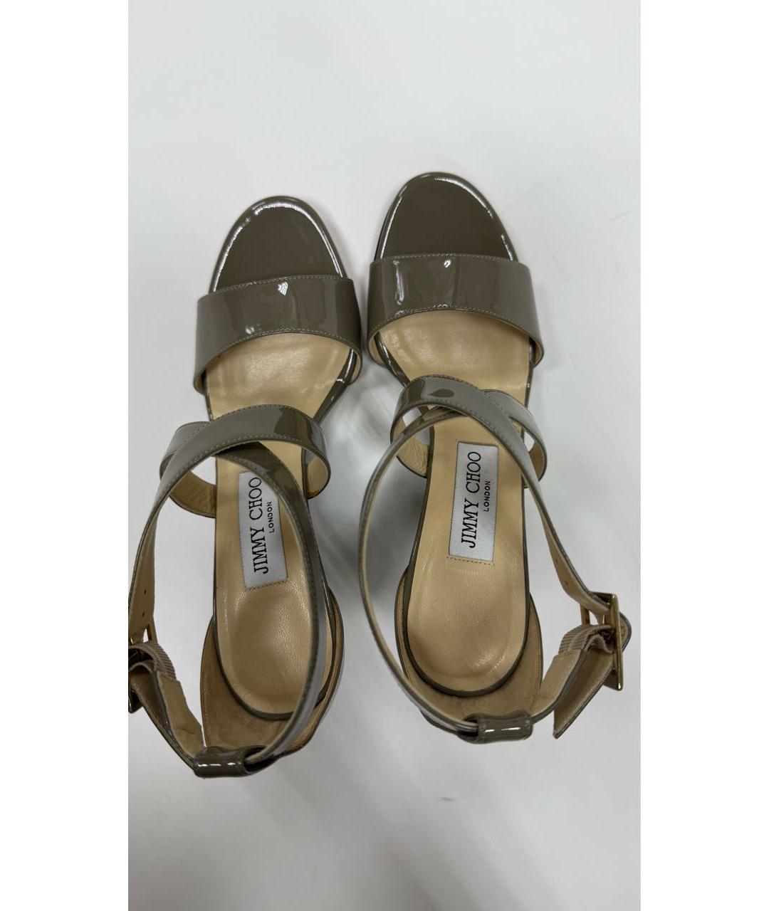 JIMMY CHOO Антрацитовые босоножки из лакированной кожи, фото 2