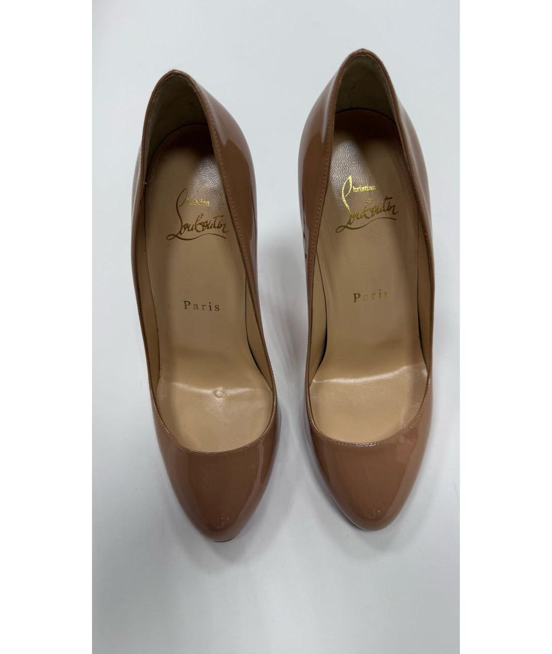 CHRISTIAN LOUBOUTIN Бежевые туфли из лакированной кожи, фото 2