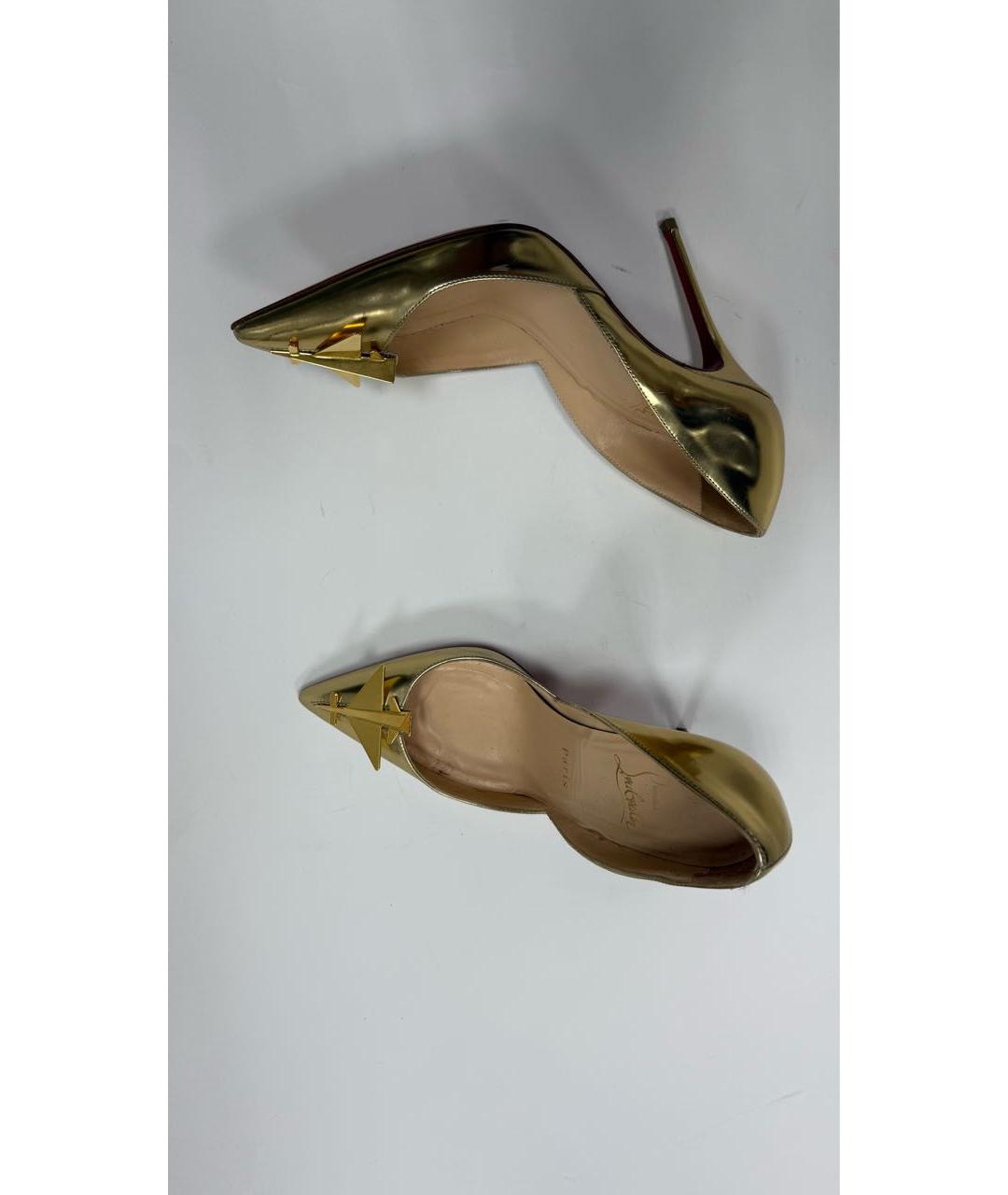 CHRISTIAN LOUBOUTIN Золотые туфли из лакированной кожи, фото 6
