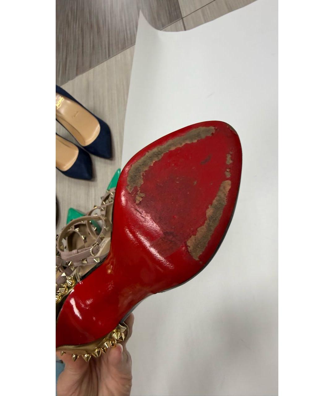CHRISTIAN LOUBOUTIN Черные босоножки из лакированной кожи, фото 6