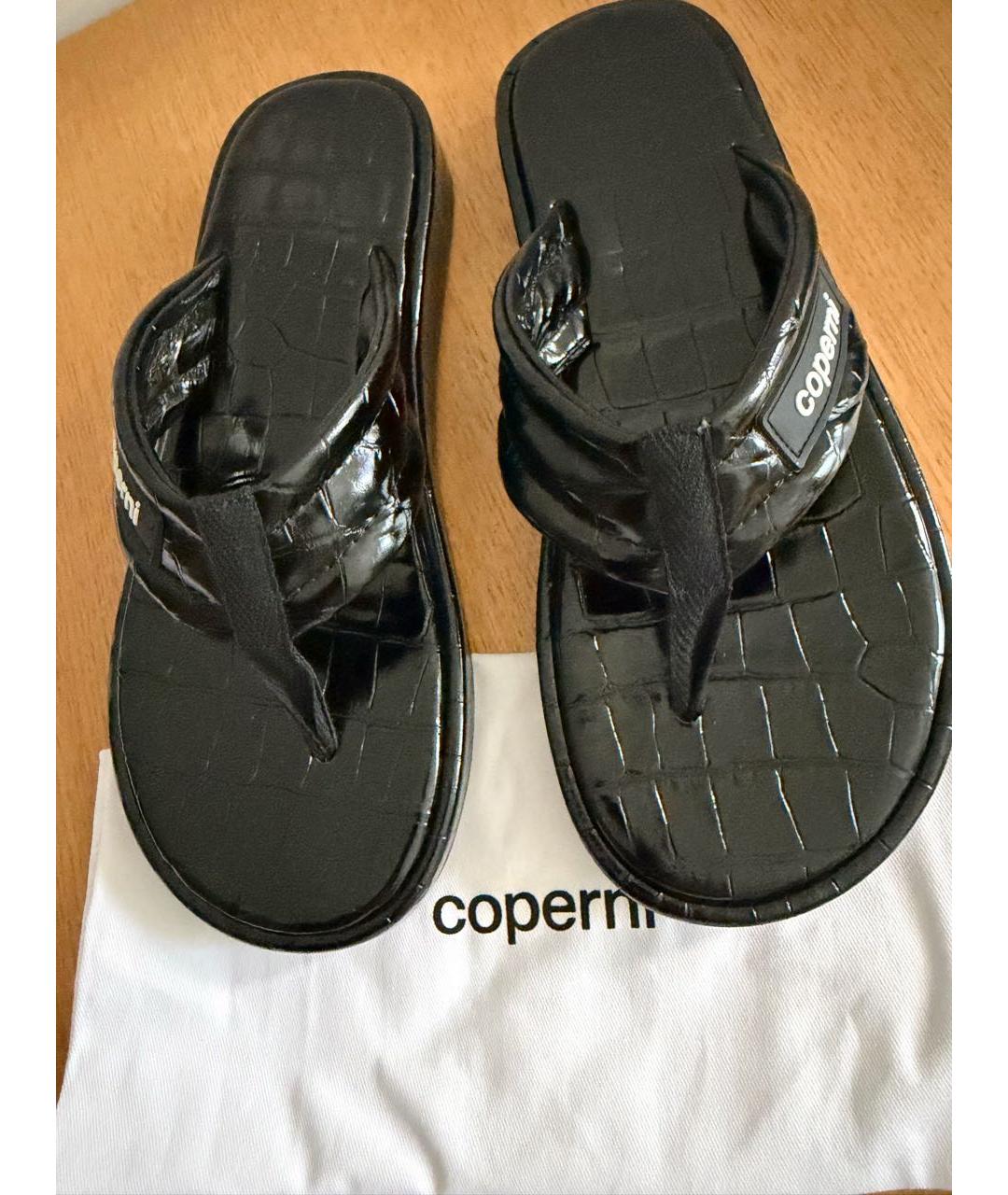 COPERNI Черные босоножки из лакированной кожи, фото 3