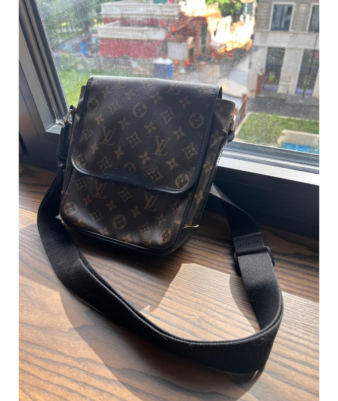 LOUIS VUITTON Коричневая сумка через плечо, фото 2