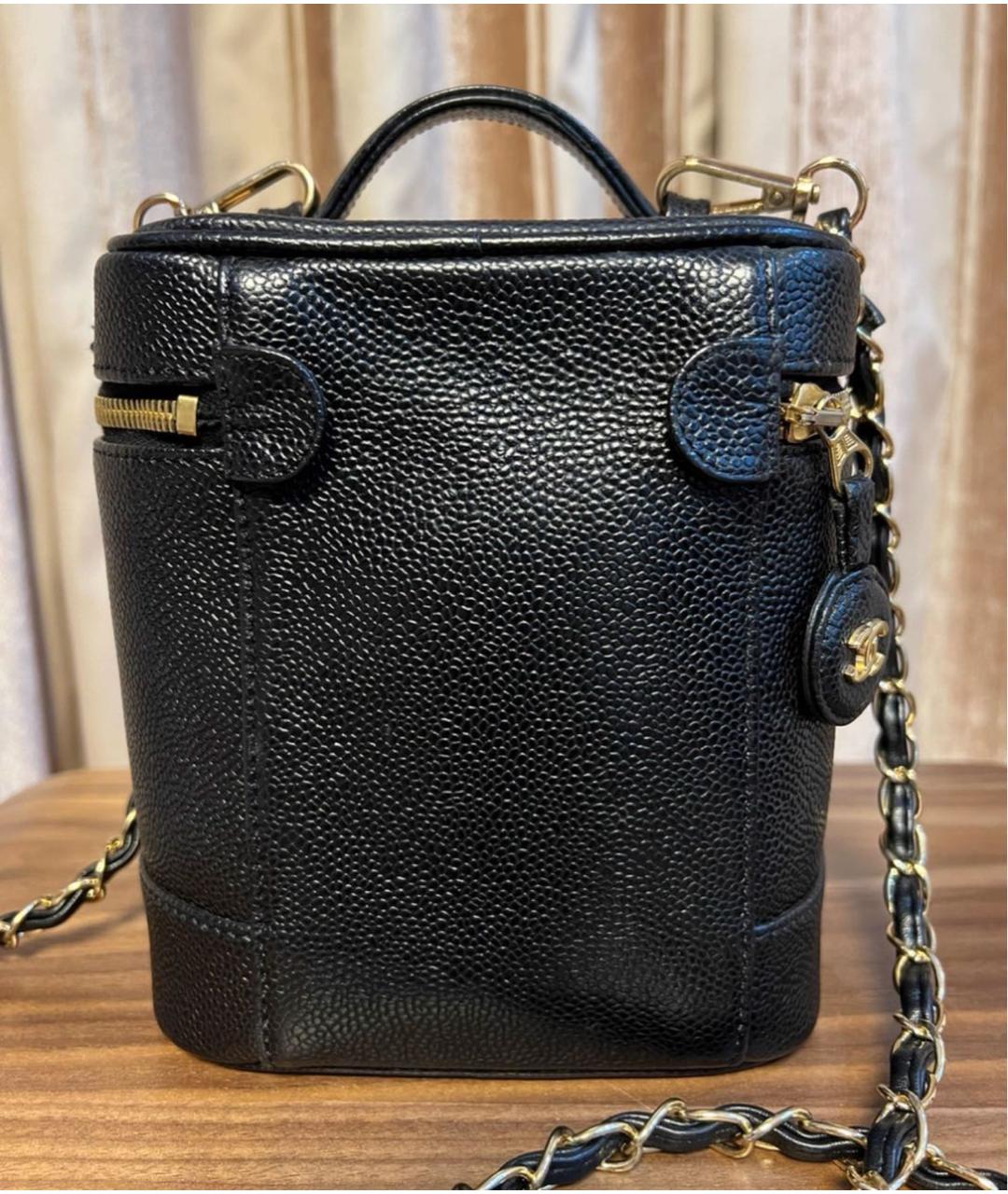 CHANEL Черная кожаная сумка с короткими ручками, фото 2