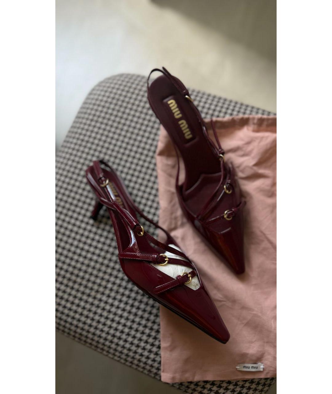 MIU MIU Бордовые туфли из лакированной кожи, фото 2