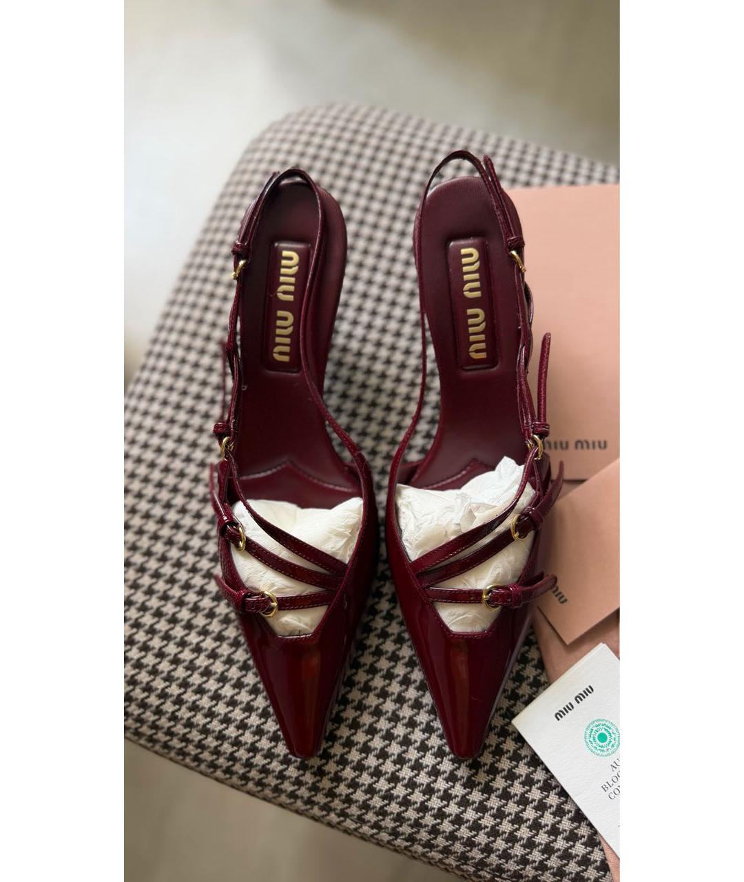 MIU MIU Бордовые туфли из лакированной кожи, фото 4