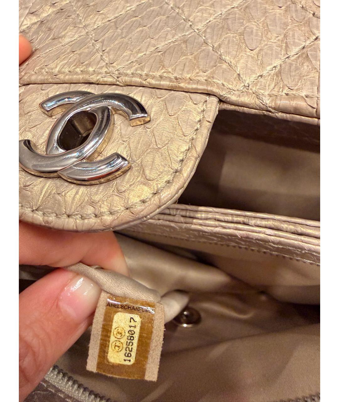 CHANEL Бежевая сумка через плечо из экзотической кожи, фото 3