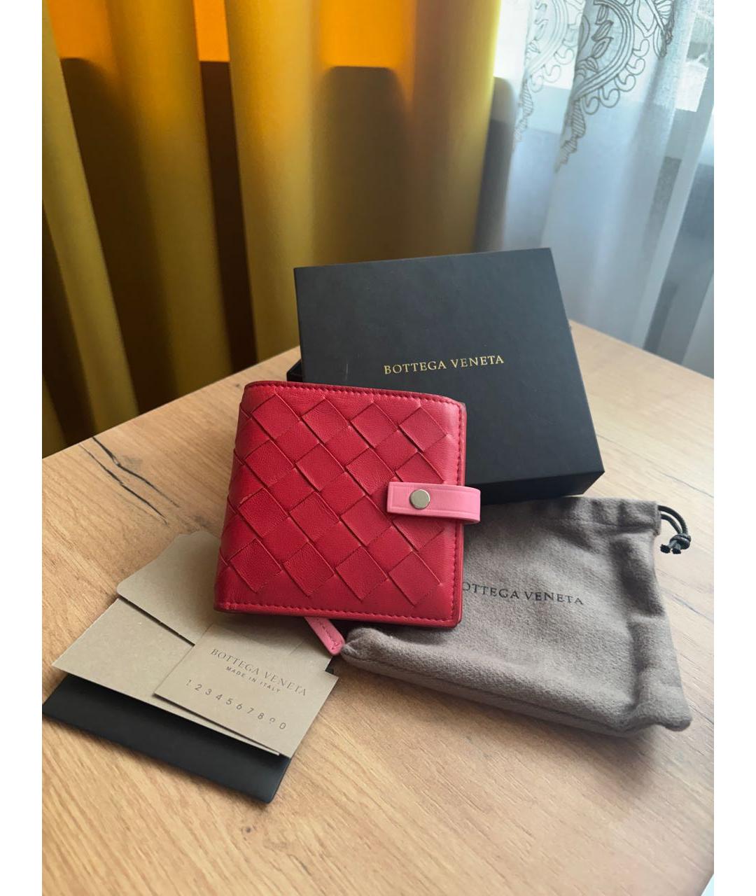 BOTTEGA VENETA Красный кожаный кошелек, фото 6