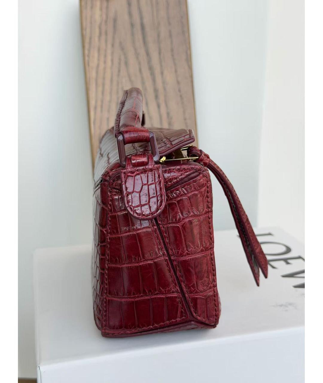 LOEWE Красная сумка с короткими ручками из экзотической кожи, фото 3