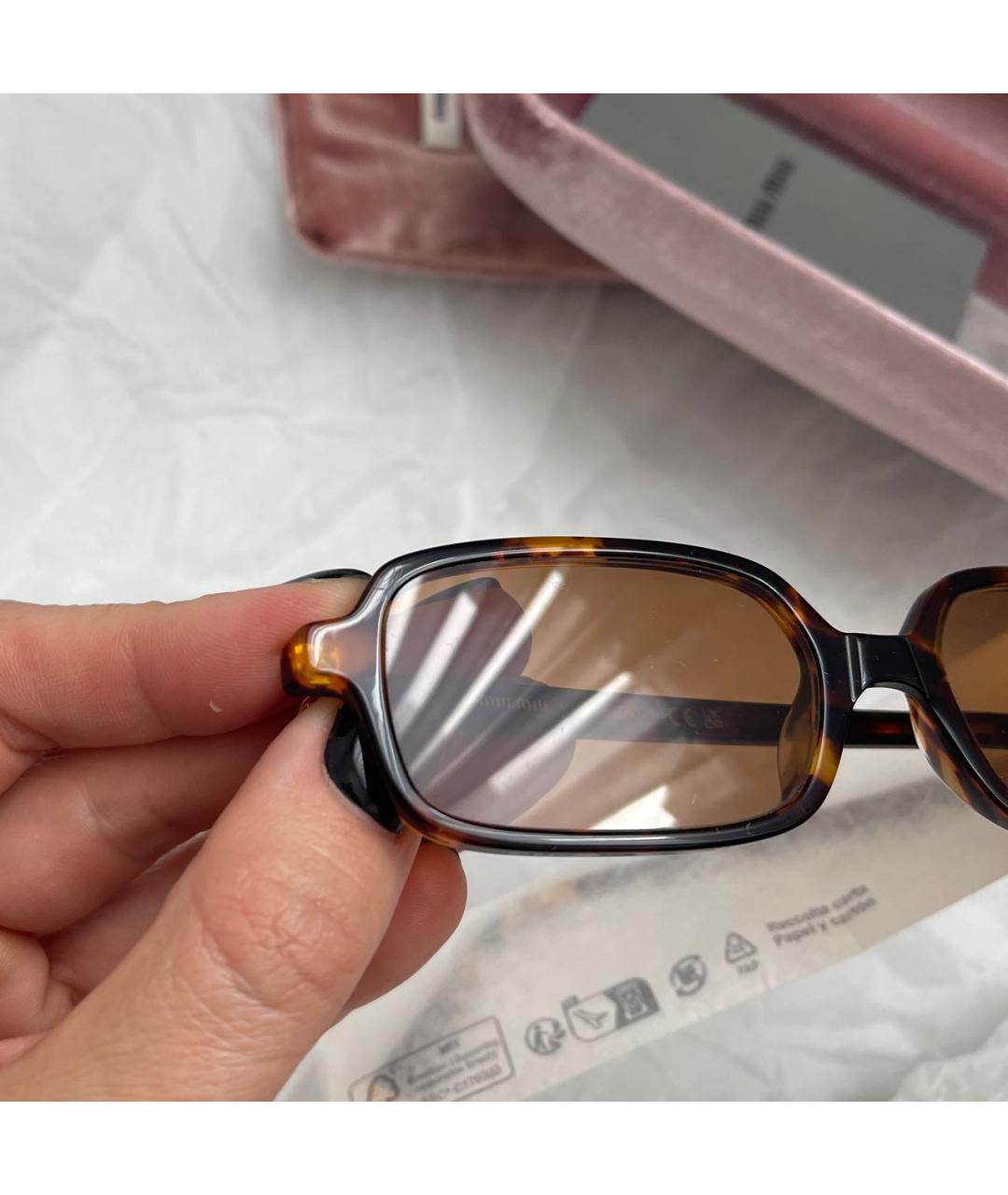 MIU MIU Коричневые пластиковые солнцезащитные очки, фото 3
