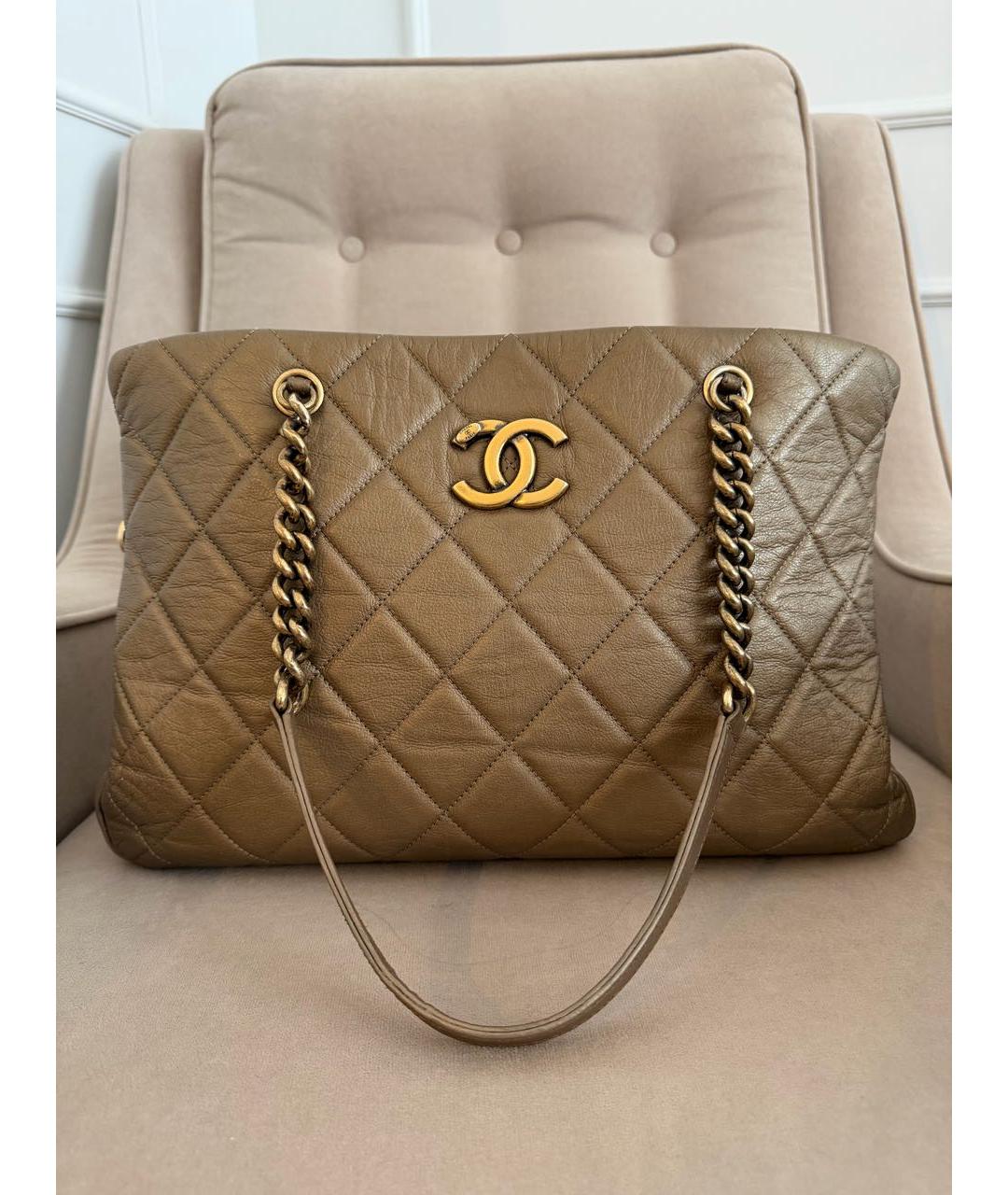 CHANEL Бежевая кожаная сумка тоут, фото 9