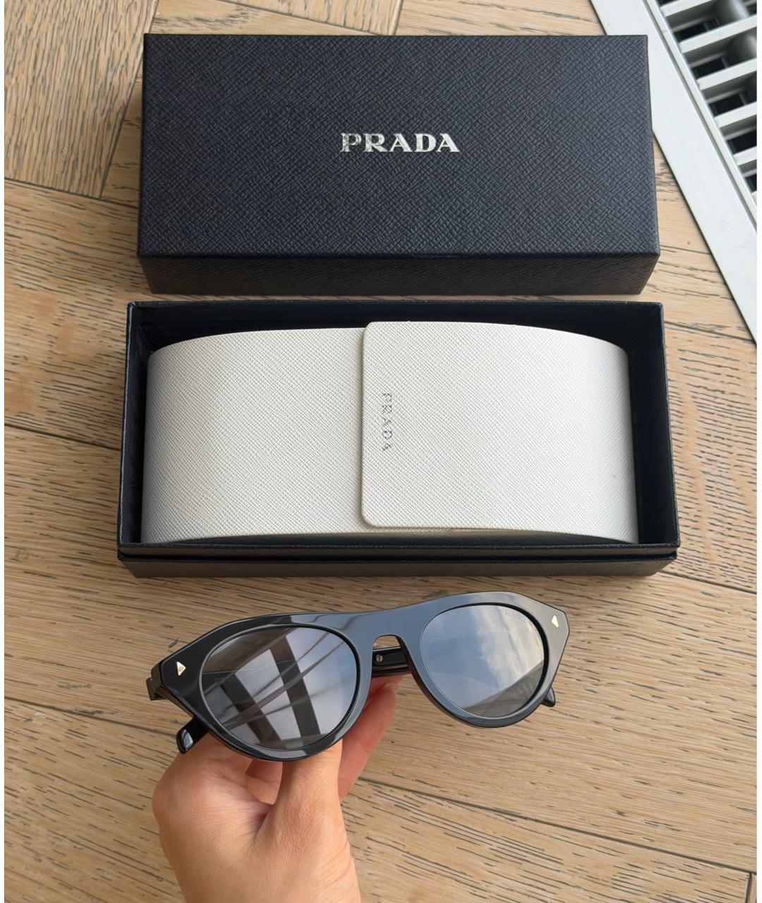 PRADA Черные пластиковые солнцезащитные очки, фото 2