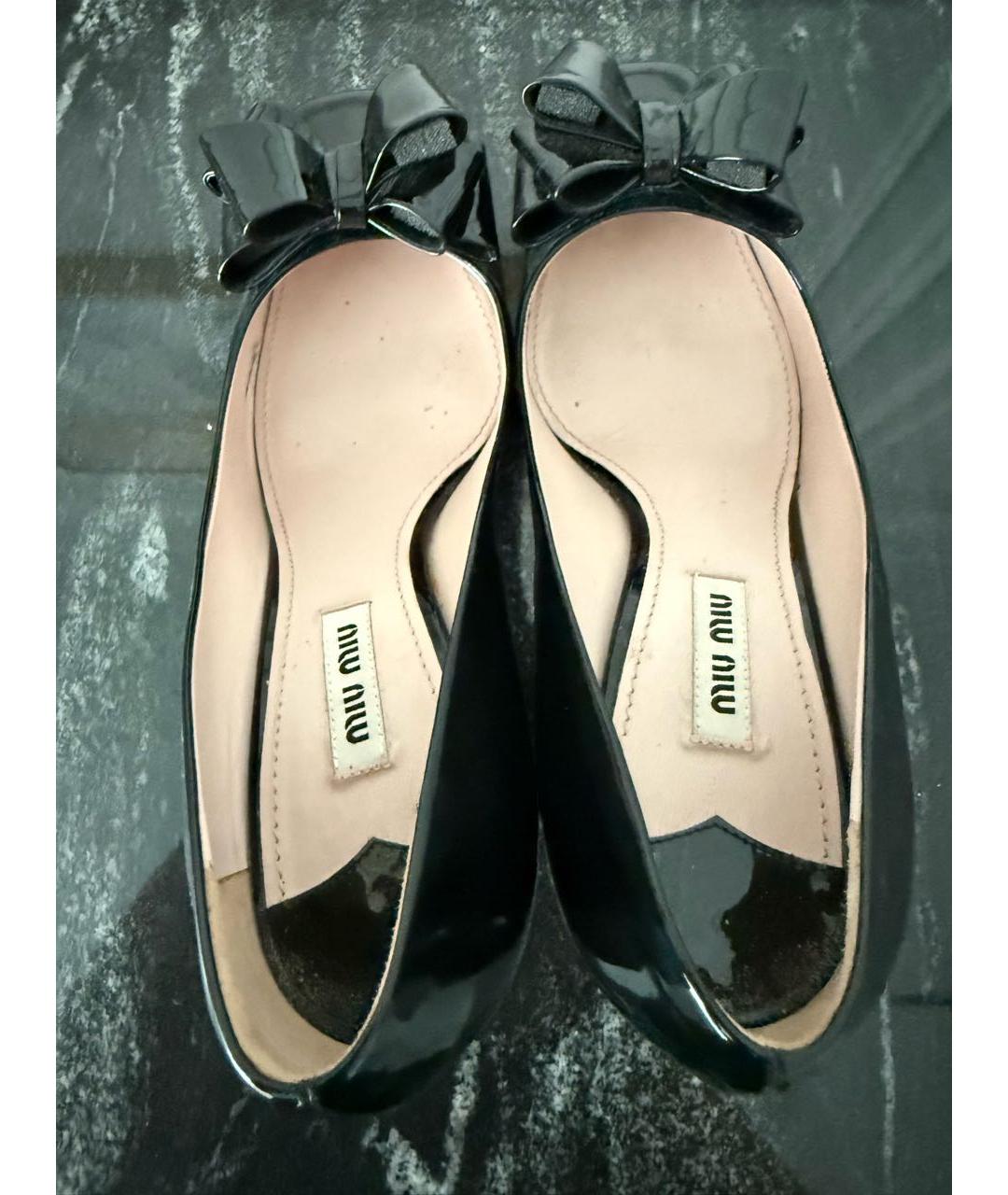 MIU MIU Черные туфли из лакированной кожи, фото 4
