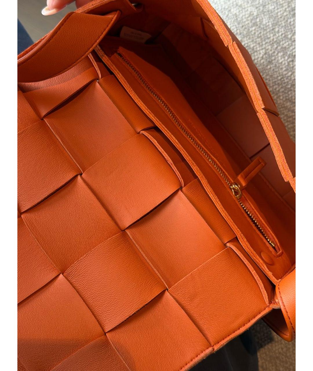 BOTTEGA VENETA Оранжевая кожаная сумка через плечо, фото 6