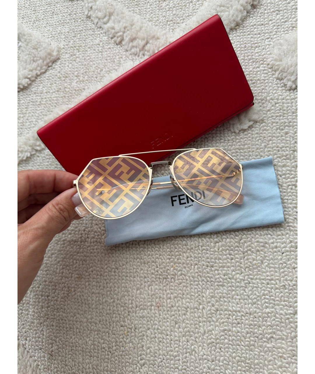 FENDI Золотые металлические солнцезащитные очки, фото 4