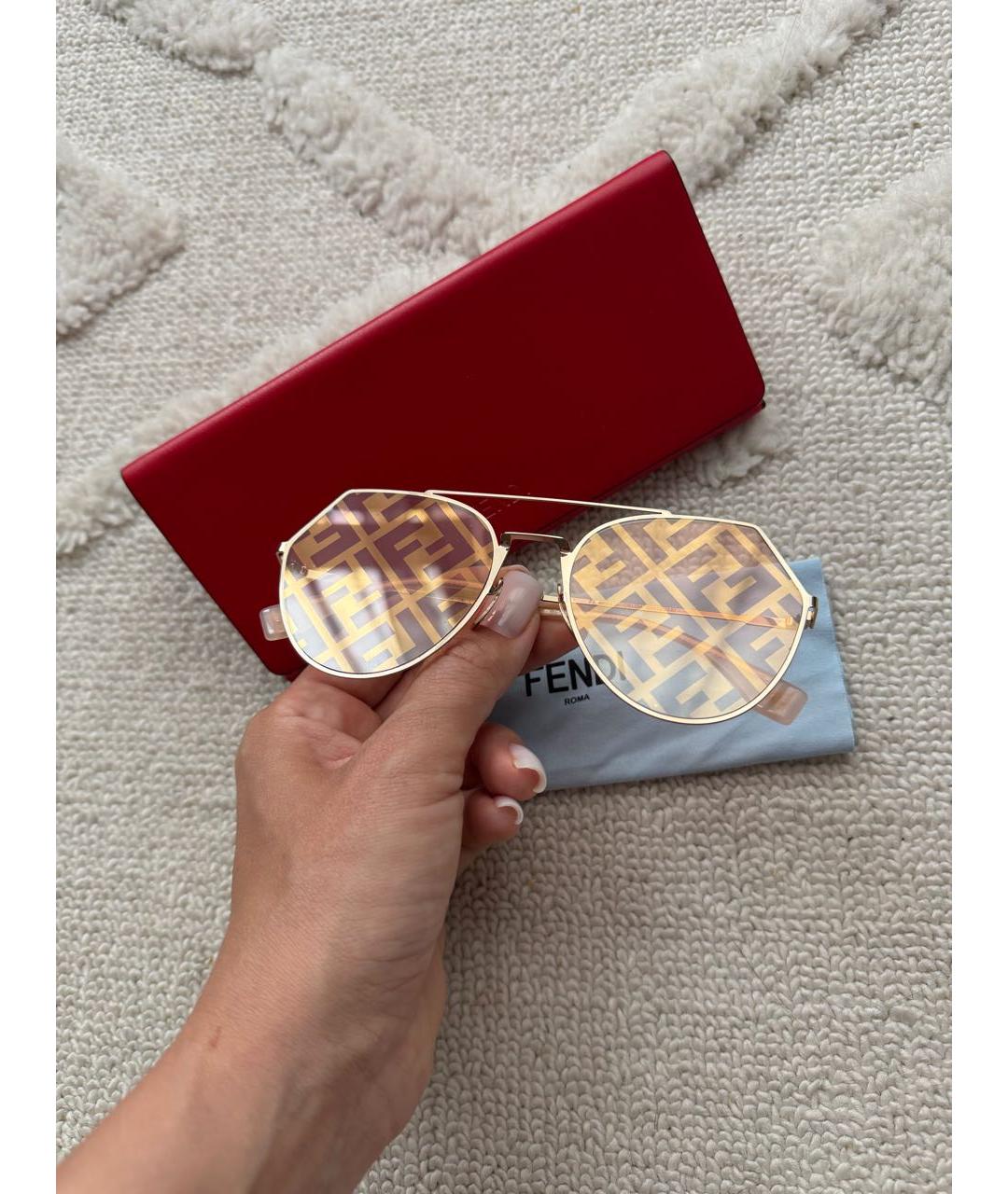 FENDI Золотые металлические солнцезащитные очки, фото 2