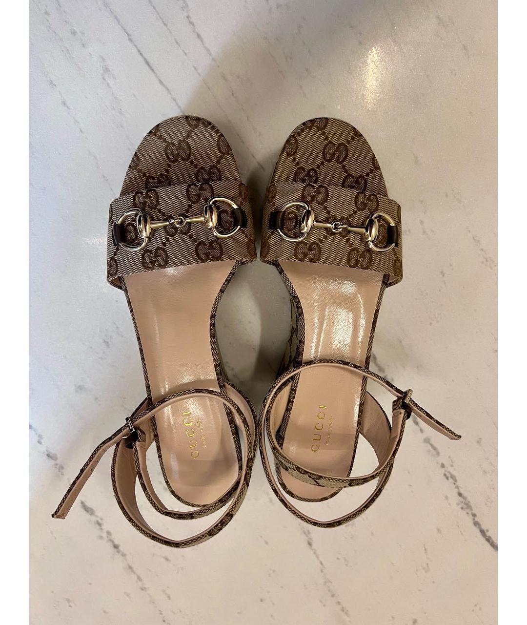 GUCCI Бежевые текстильные босоножки, фото 3