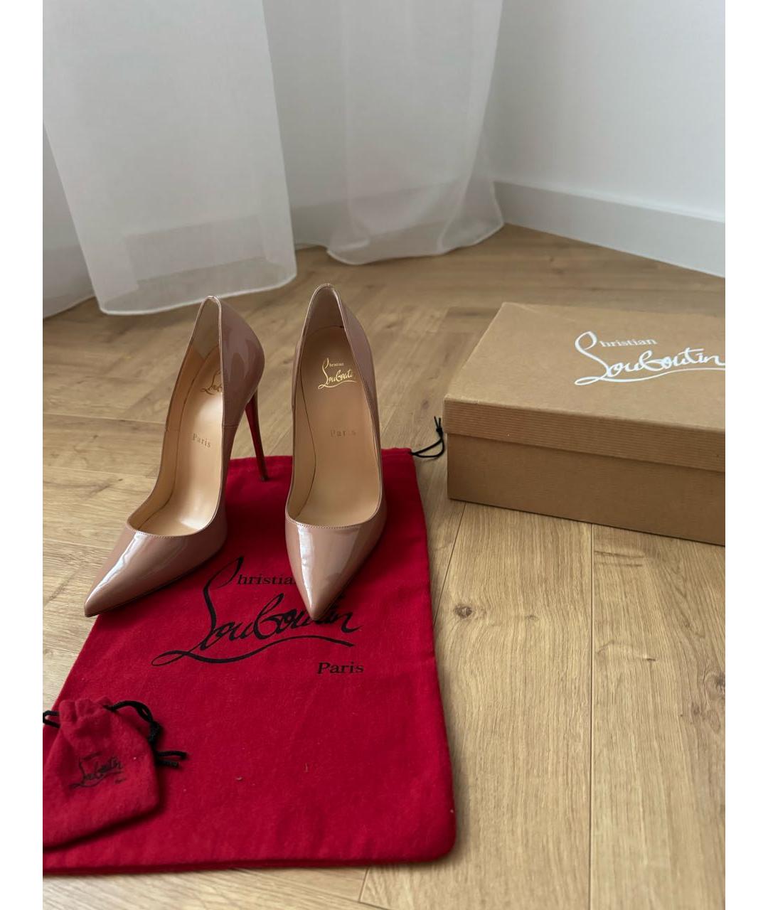 CHRISTIAN LOUBOUTIN Бежевые туфли из лакированной кожи, фото 2