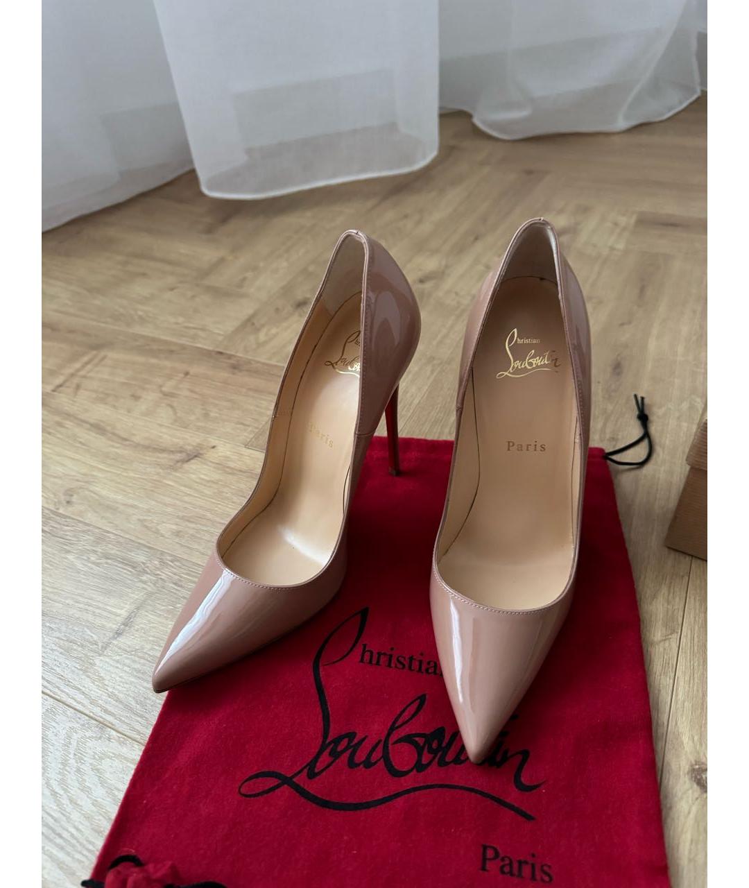 CHRISTIAN LOUBOUTIN Бежевые туфли из лакированной кожи, фото 5