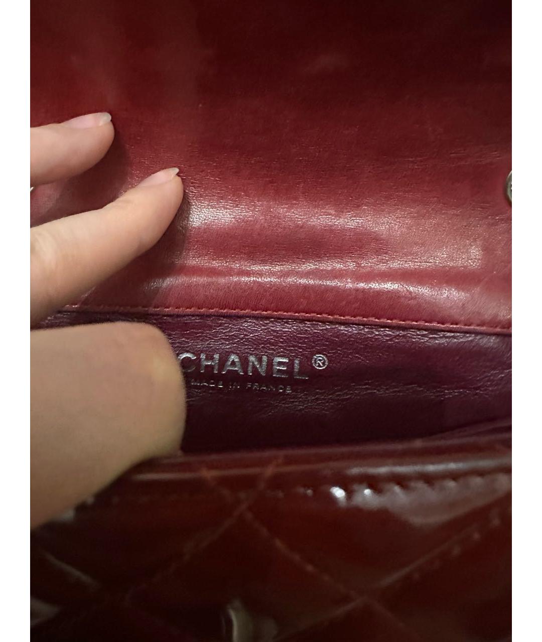 CHANEL Красная сумка через плечо из лакированной кожи, фото 4