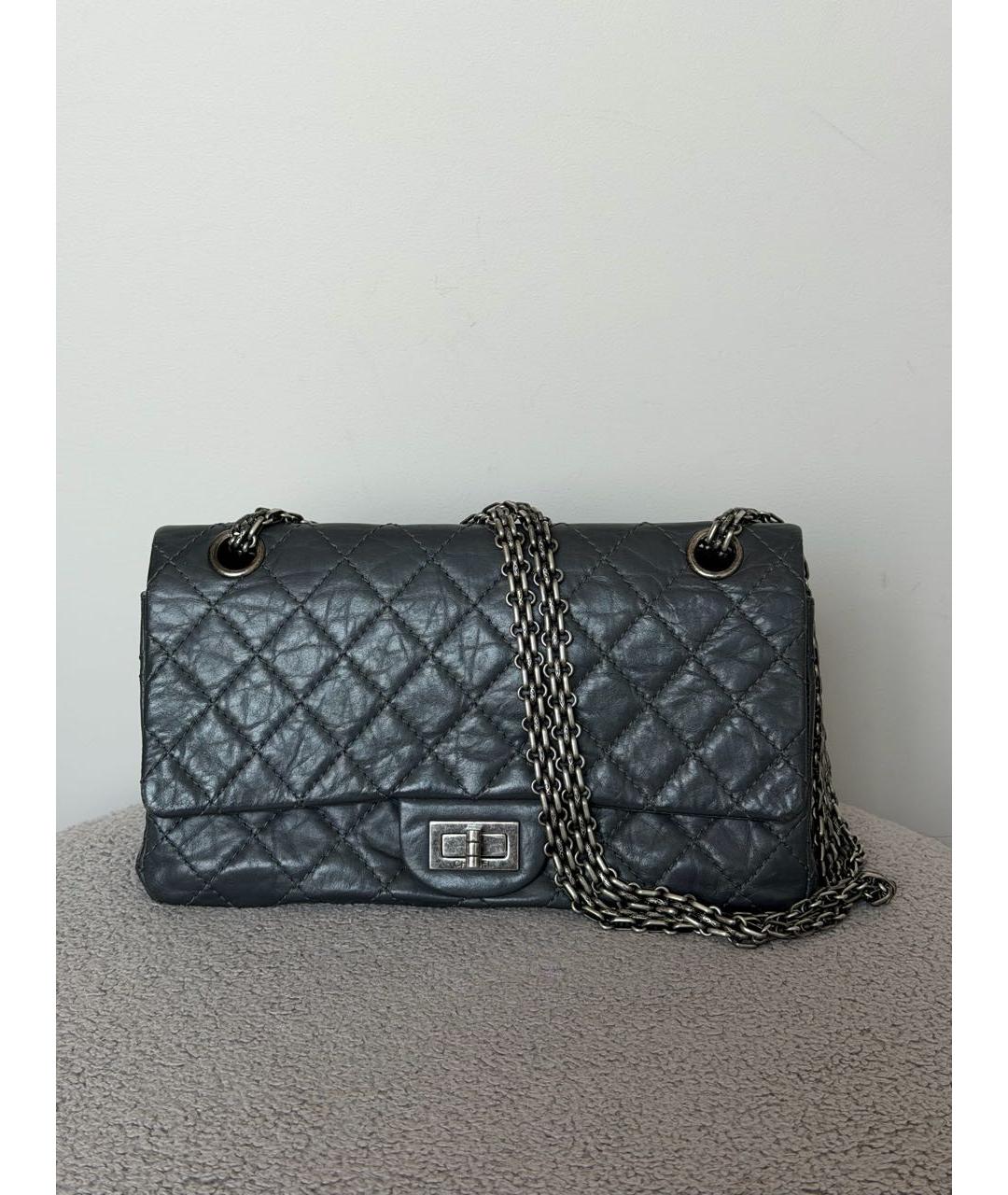 CHANEL Серая кожаная сумка через плечо, фото 3