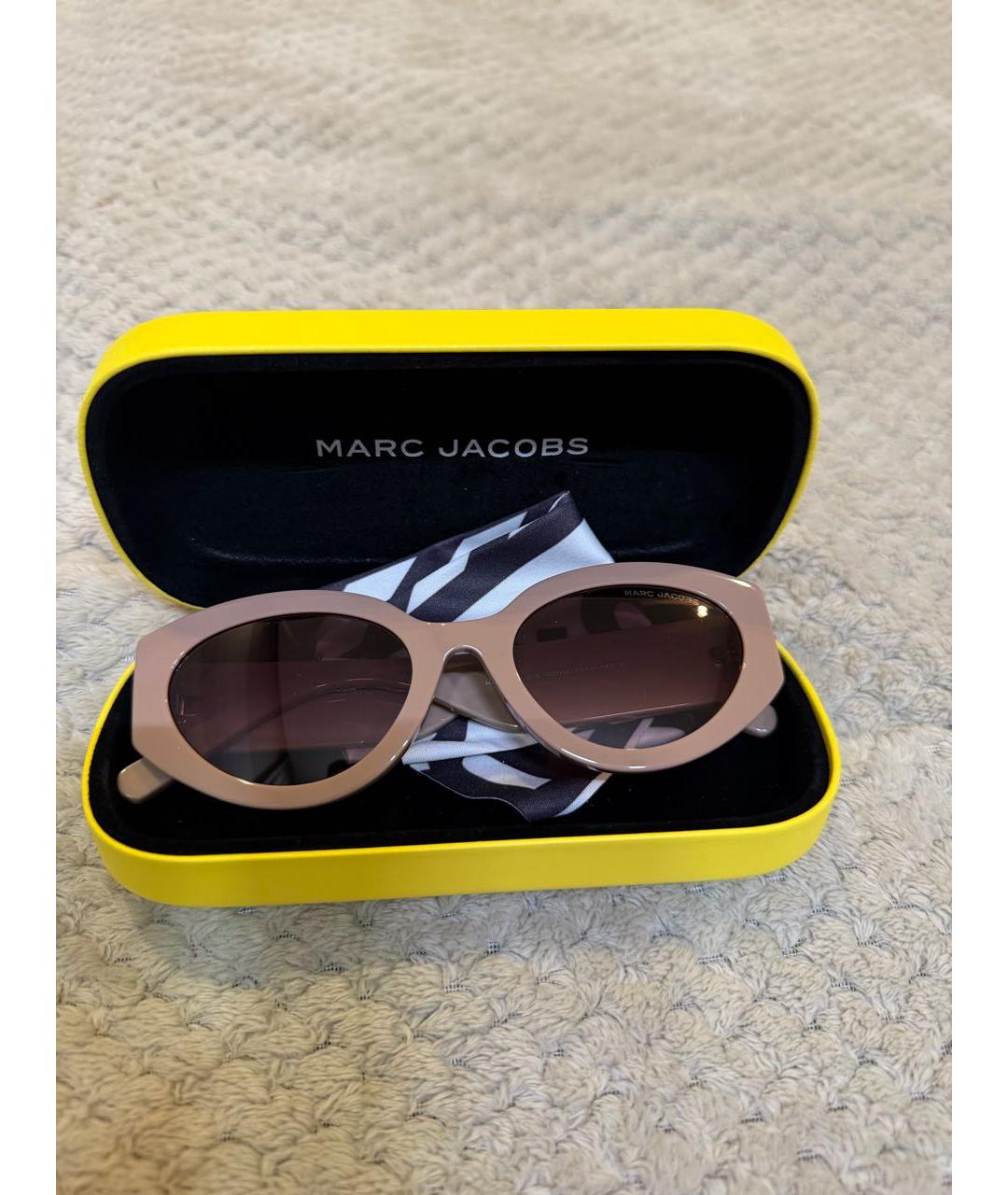 MARC BY MARC JACOBS Бежевые пластиковые солнцезащитные очки, фото 2