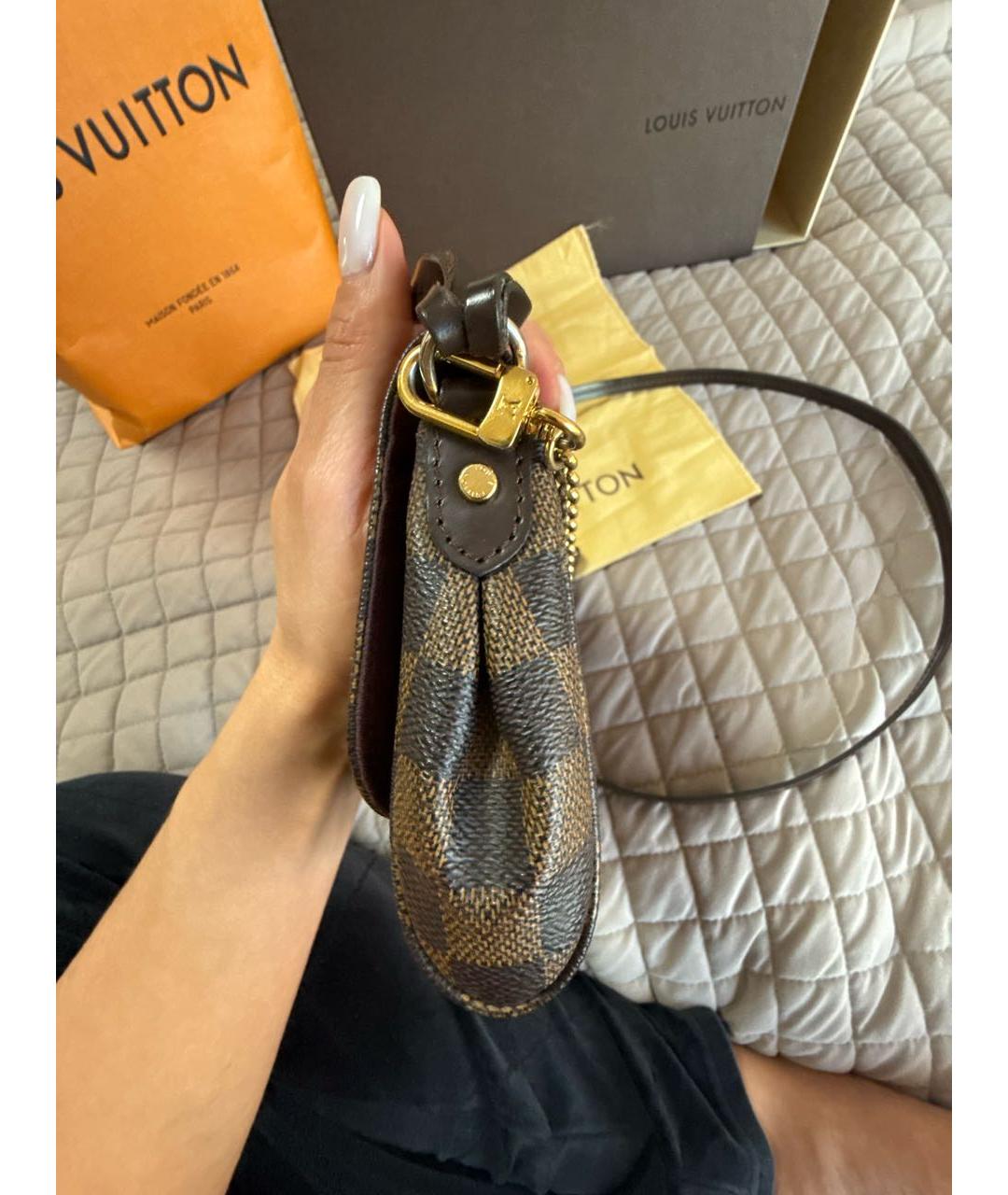 LOUIS VUITTON Коричневая кожаная сумка через плечо, фото 6