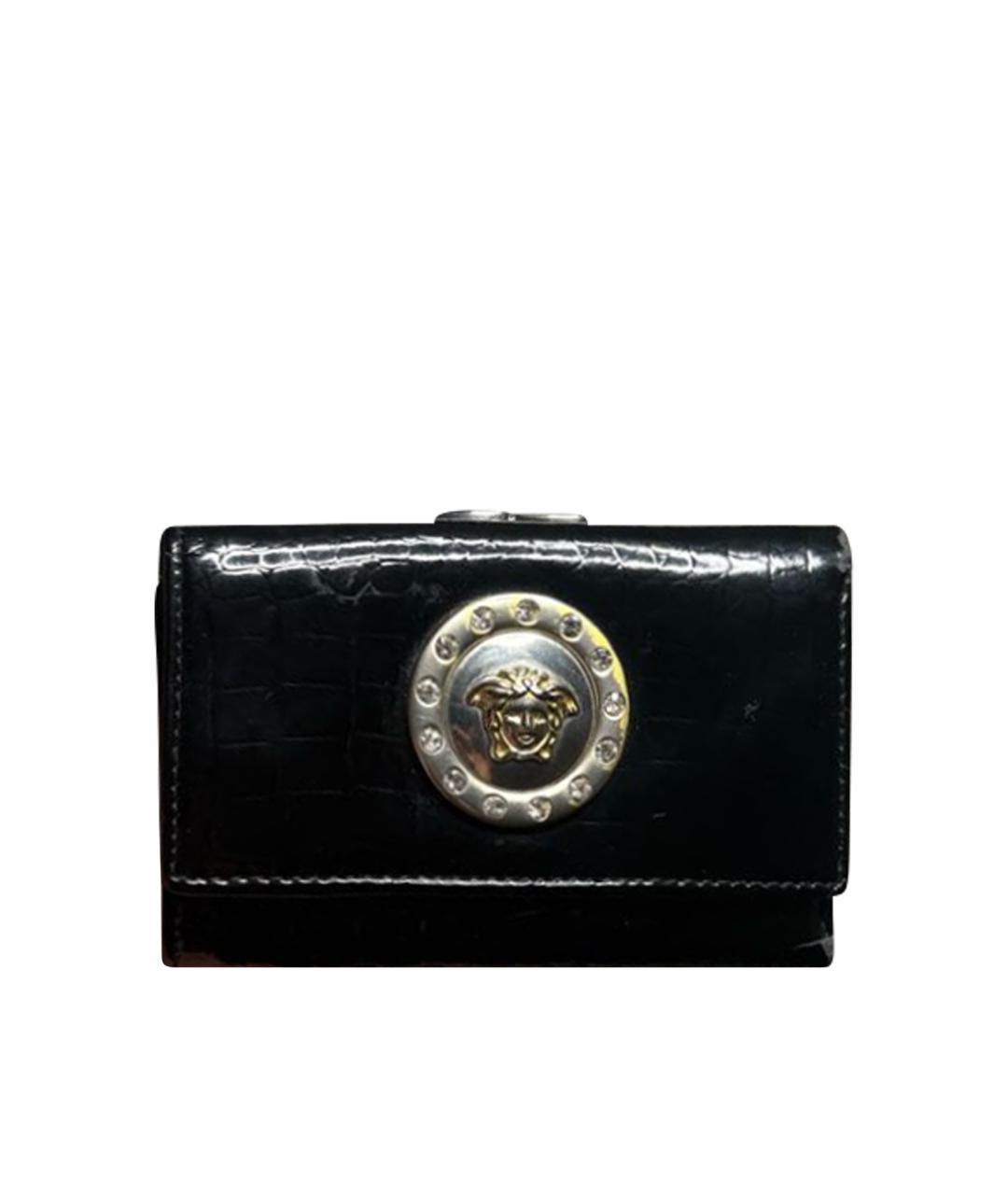 VERSACE Черный кошелек из лакированной кожи, фото 1