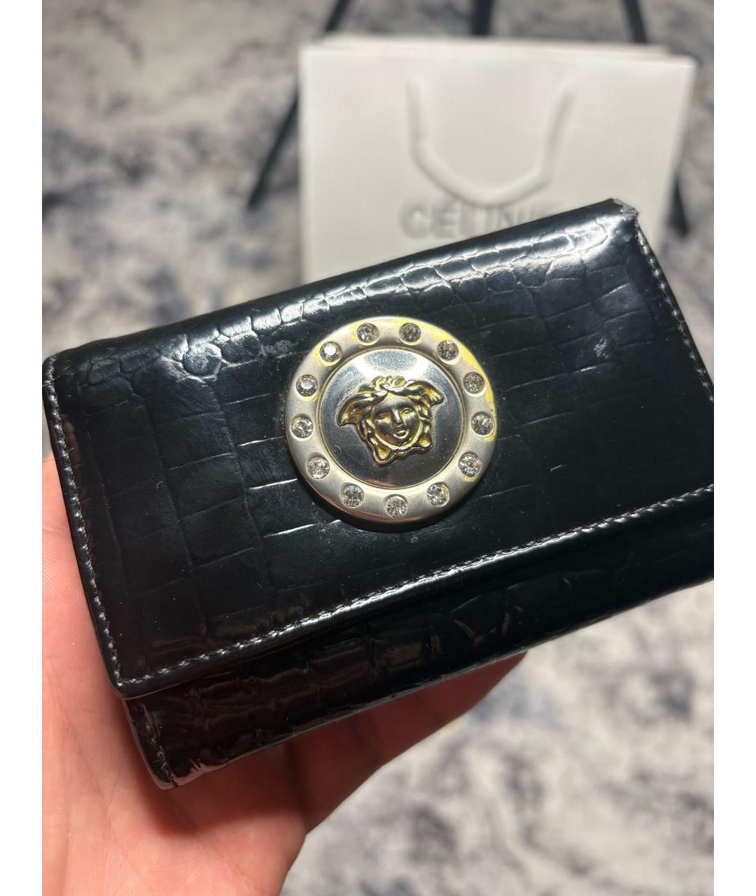 VERSACE Черный кошелек из лакированной кожи, фото 2
