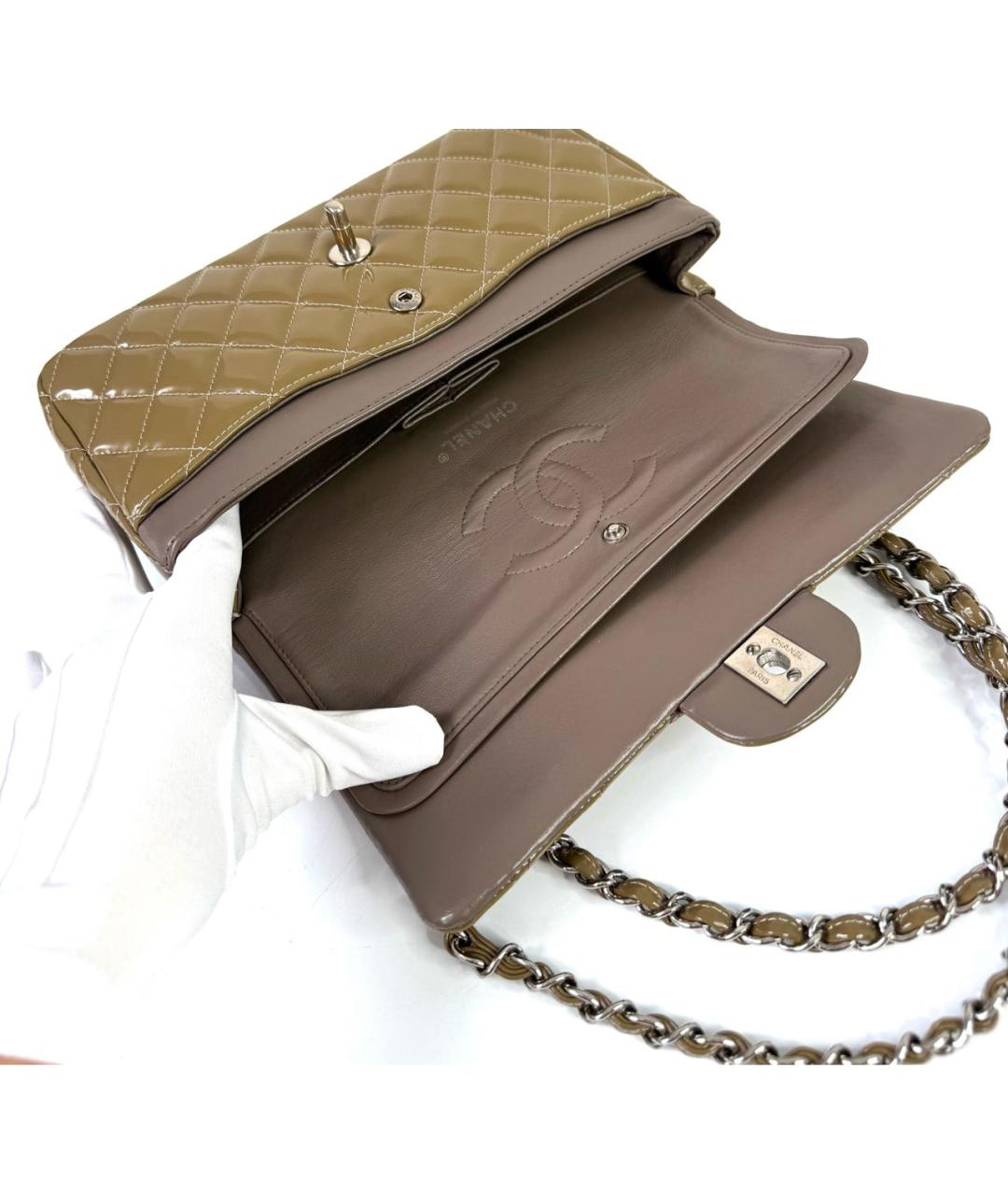 CHANEL Хаки сумка через плечо из лакированной кожи, фото 7