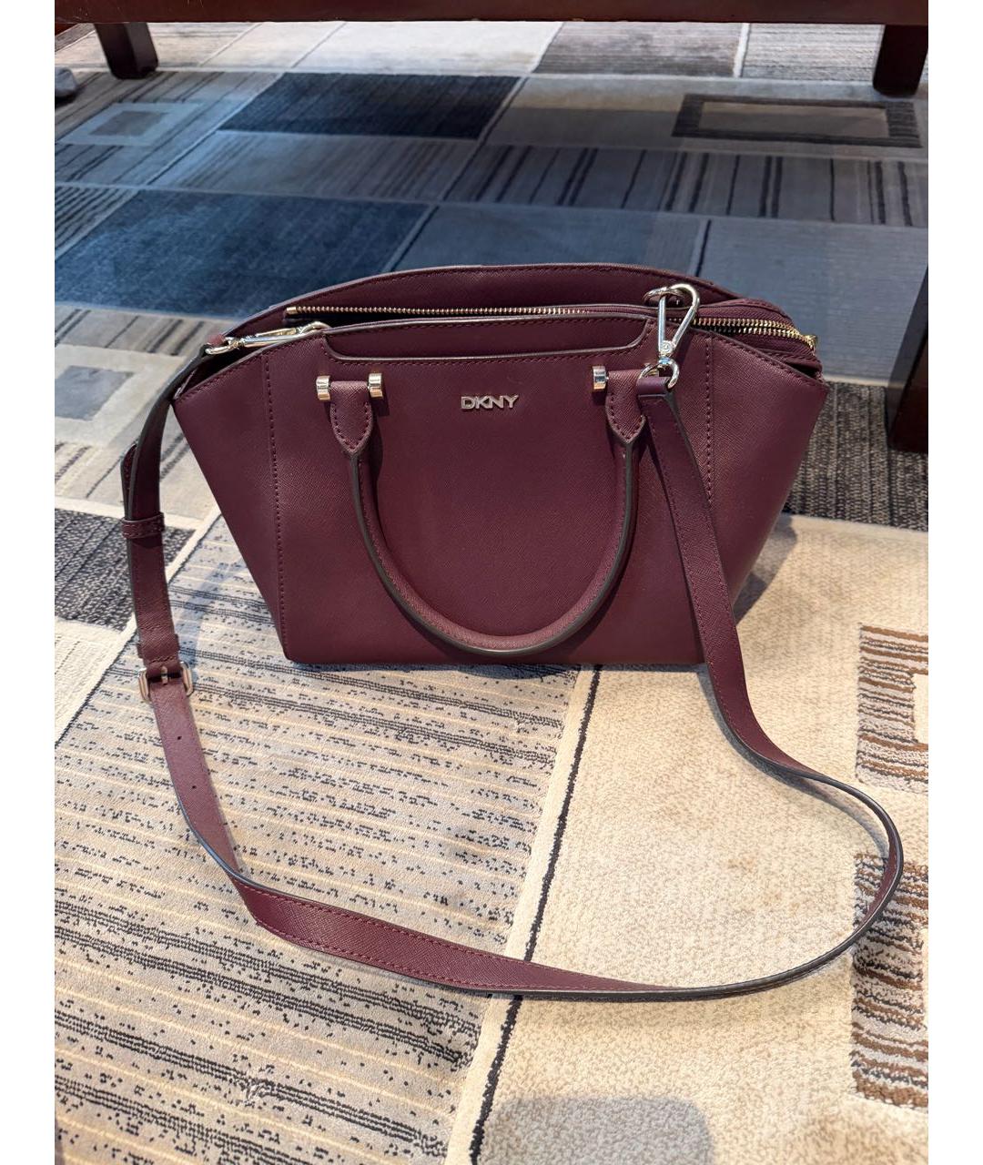 DKNY Бордовая кожаная сумка с короткими ручками, фото 5
