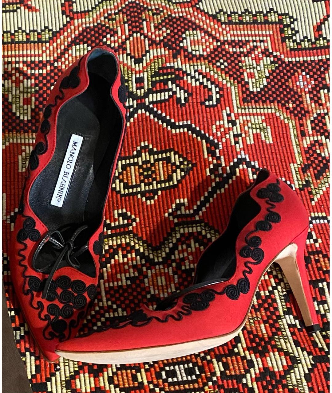 MANOLO BLAHNIK Красные текстильные туфли, фото 3