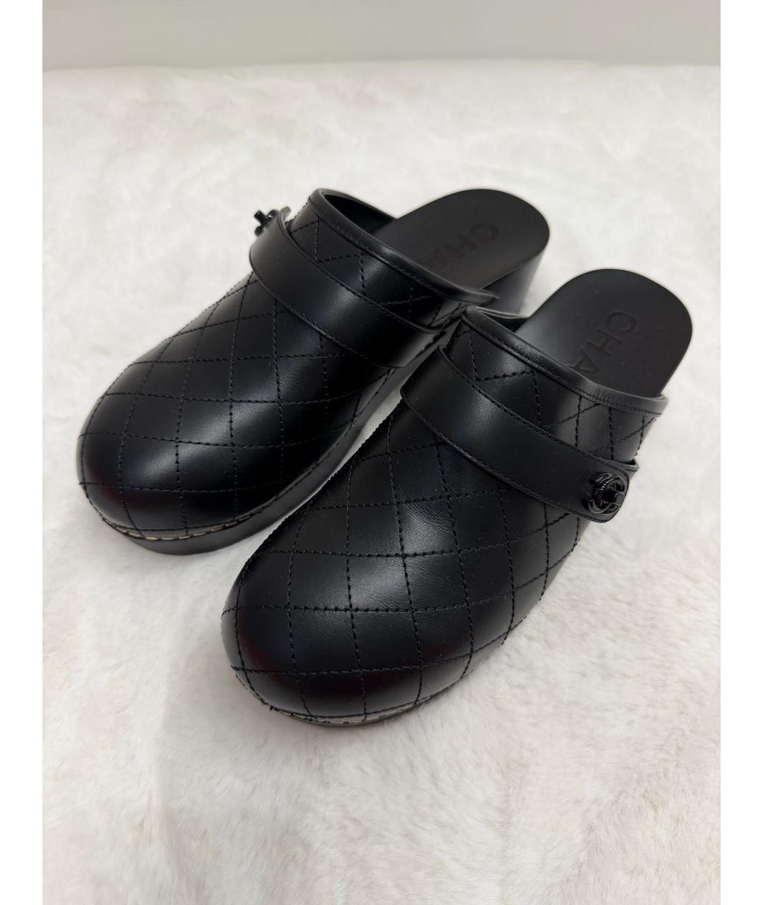 CHANEL Черные кожаные сабо, фото 3