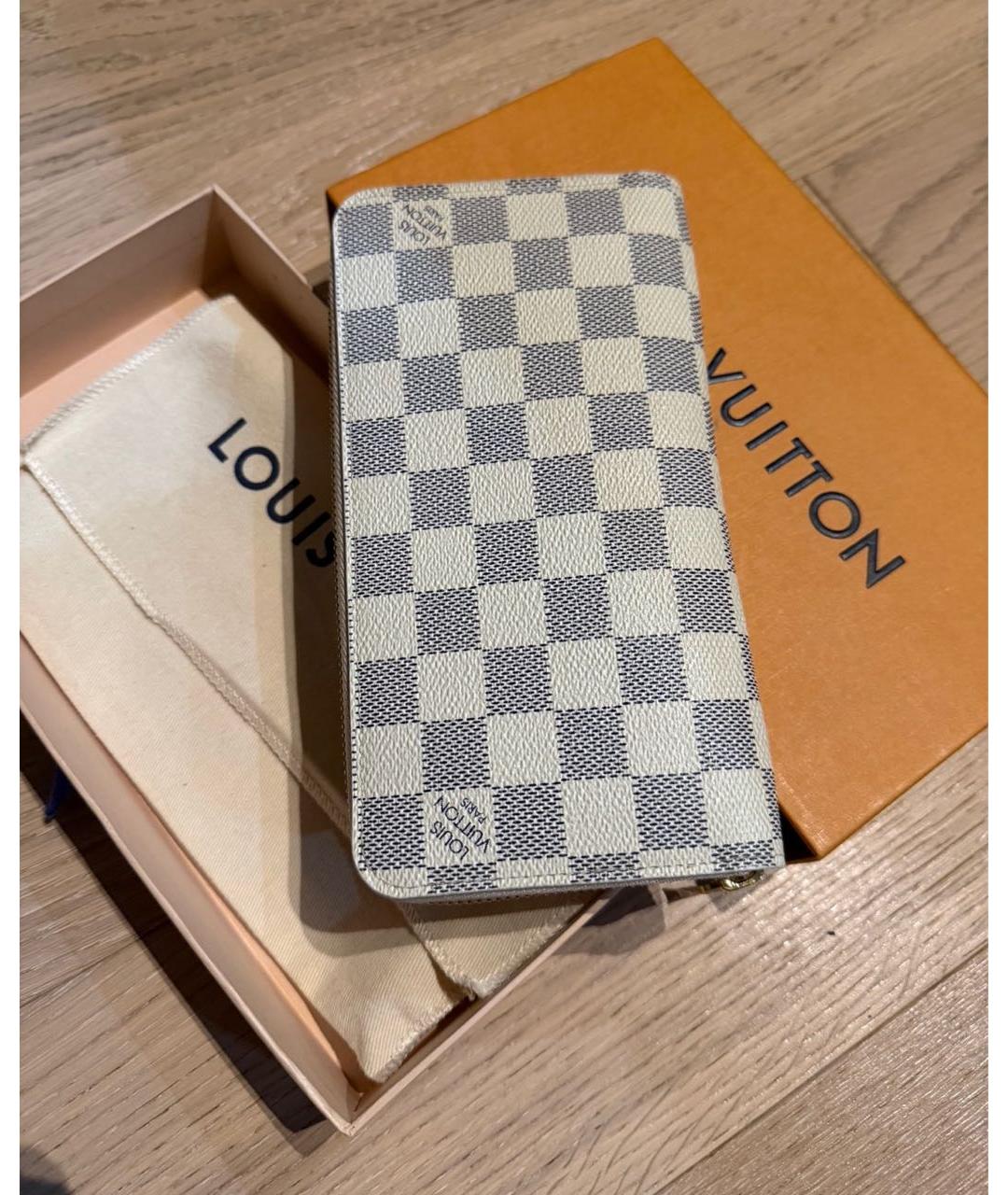 LOUIS VUITTON Белый кошелек, фото 5