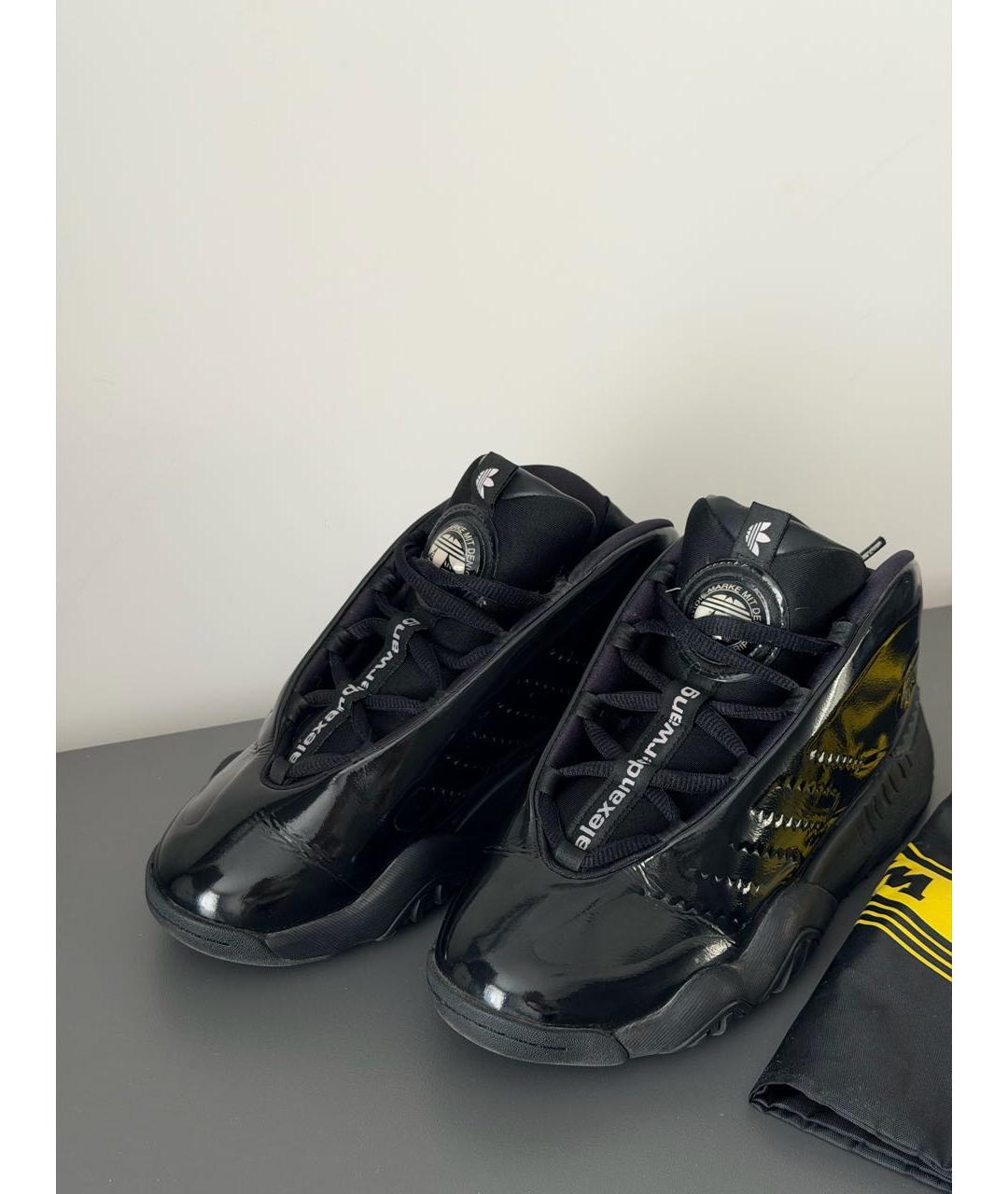 ALEXANDER WANG Черные кроссовки из лакированной кожи, фото 3