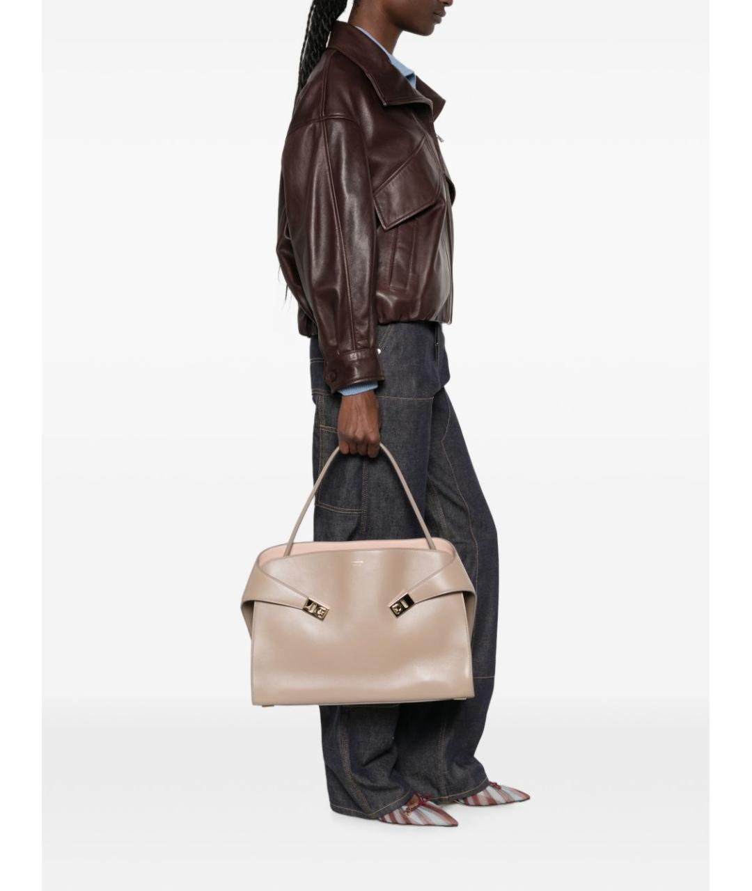 FERRAGAMO Бежевая кожаная сумка тоут, фото 4