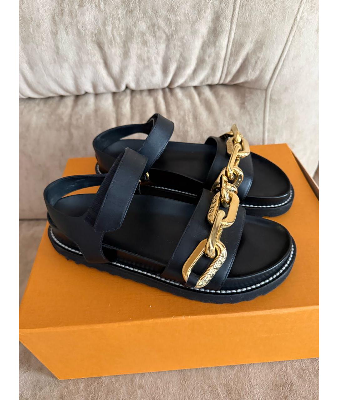 LOUIS VUITTON Черные кожаные сандалии, фото 6