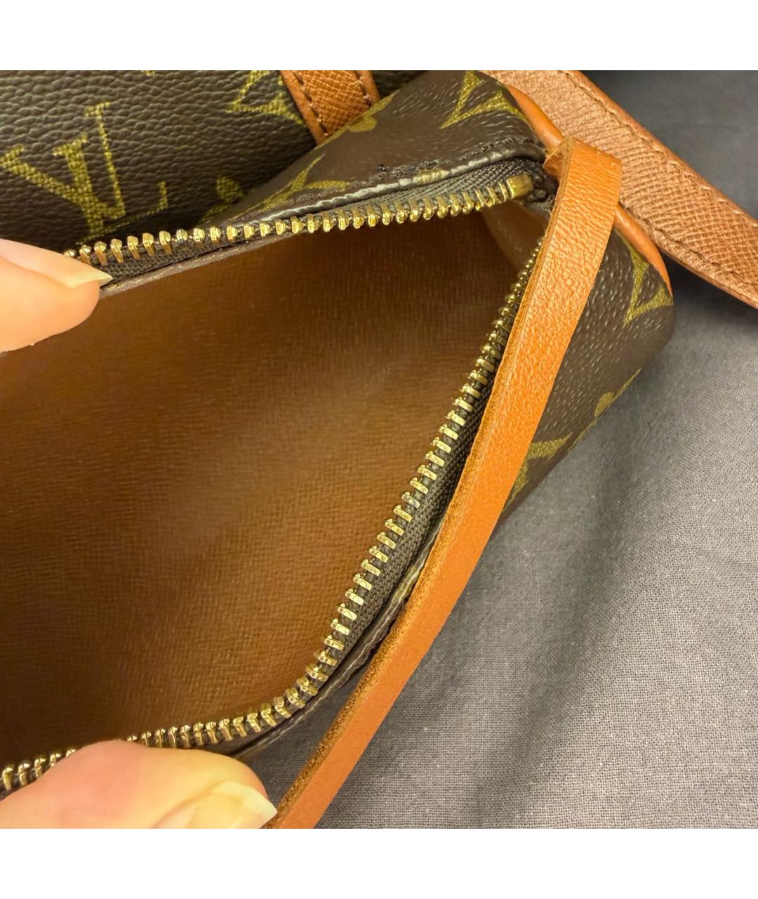 LOUIS VUITTON Коричневая кожаная сумка с короткими ручками, фото 6