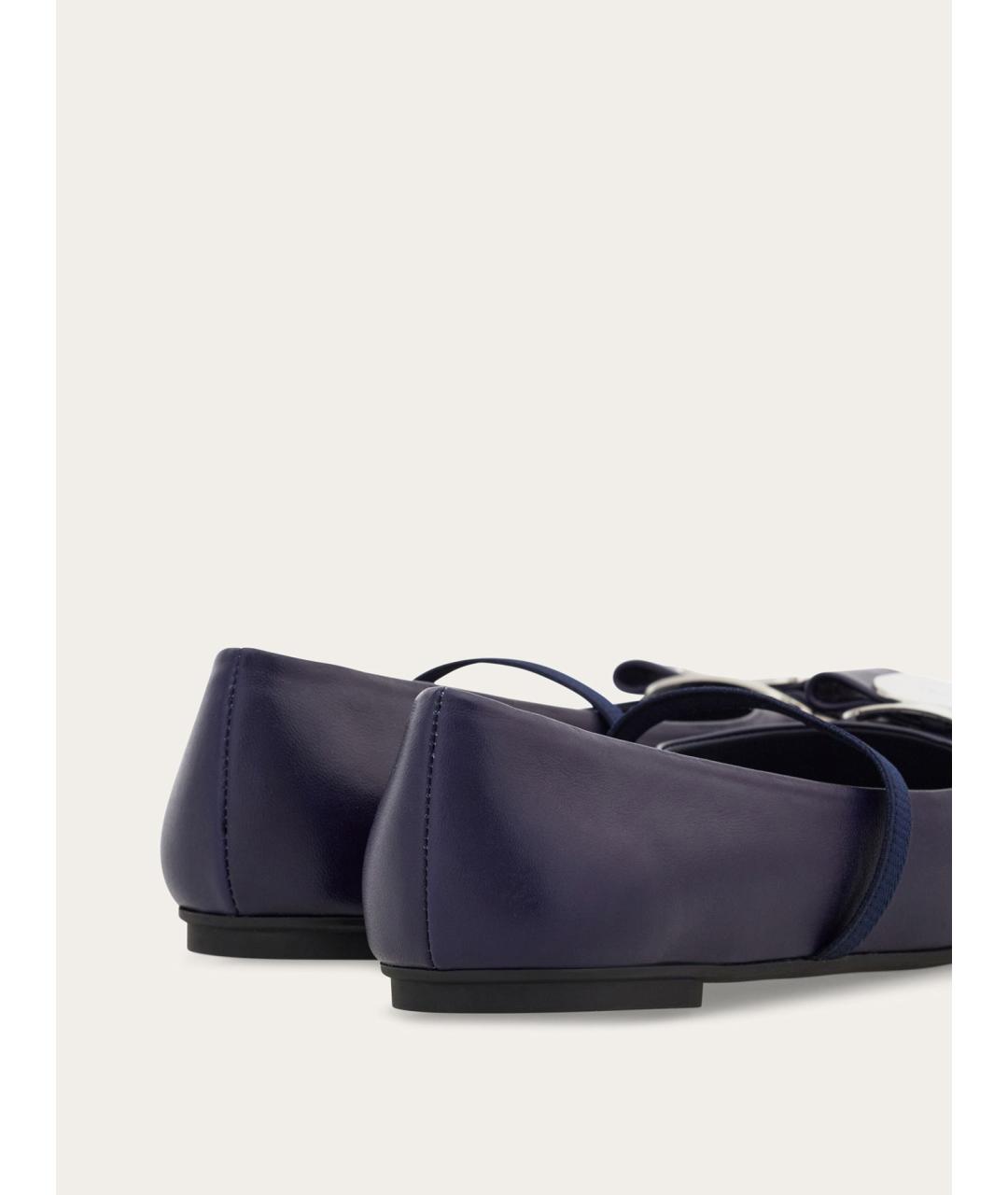 FERRAGAMO Темно-синие кожаные балетки, фото 5