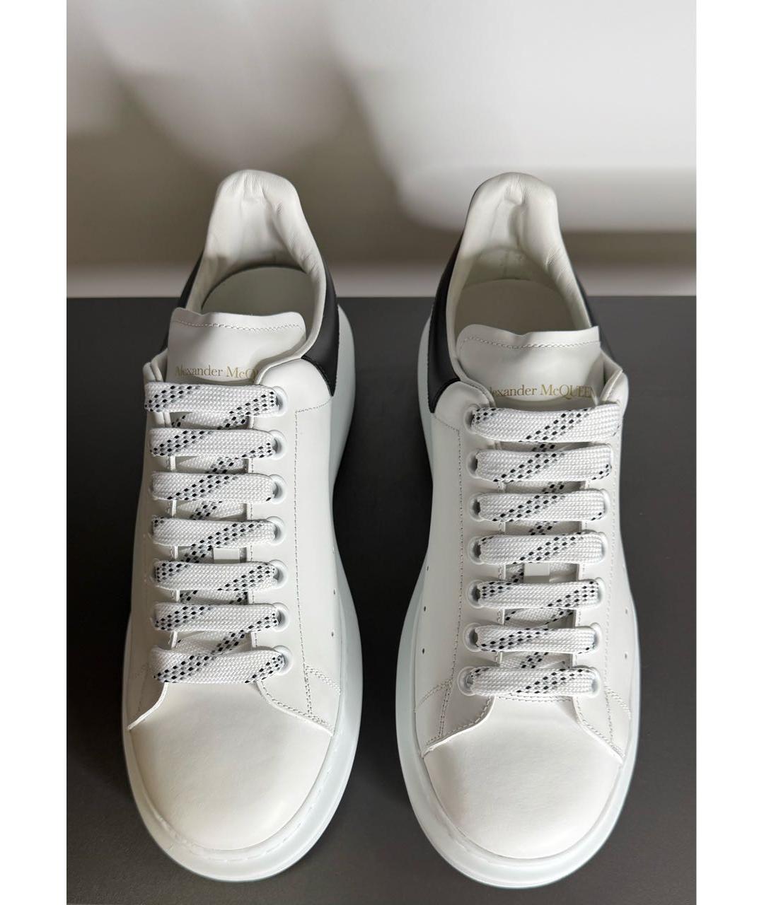ALEXANDER MCQUEEN Белые кожаные низкие кроссовки / кеды, фото 2