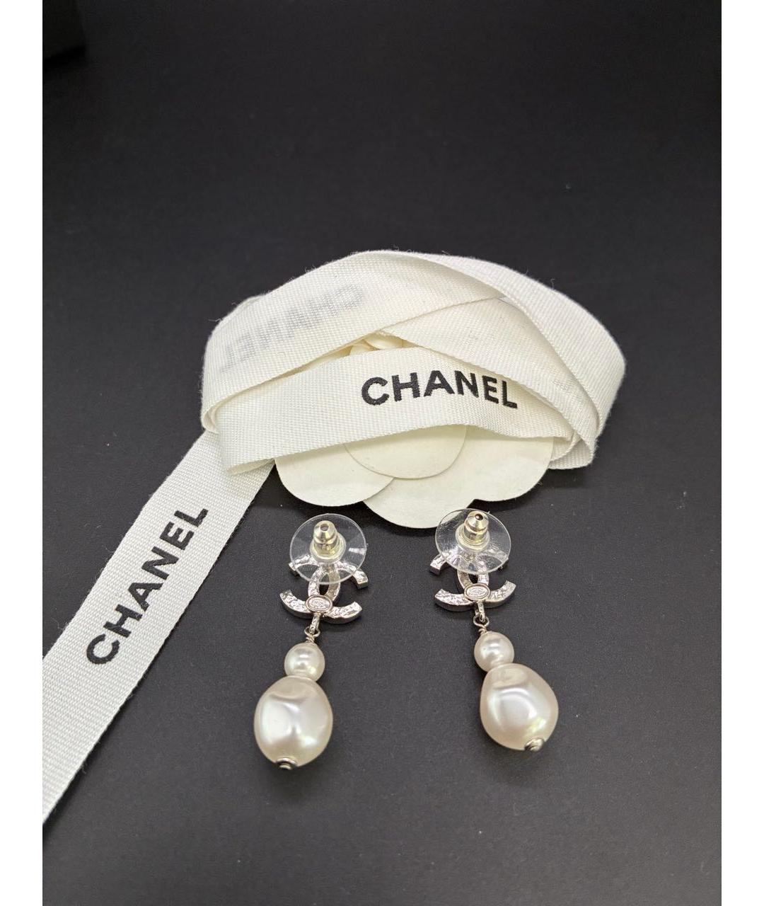 CHANEL Бежевые серьги, фото 6