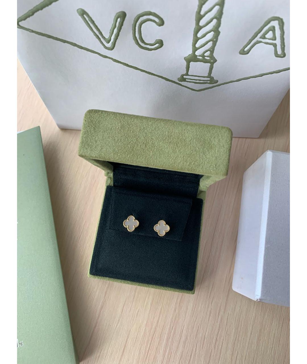 VAN CLEEF & ARPELS Белые серьги из желтого золота, фото 2