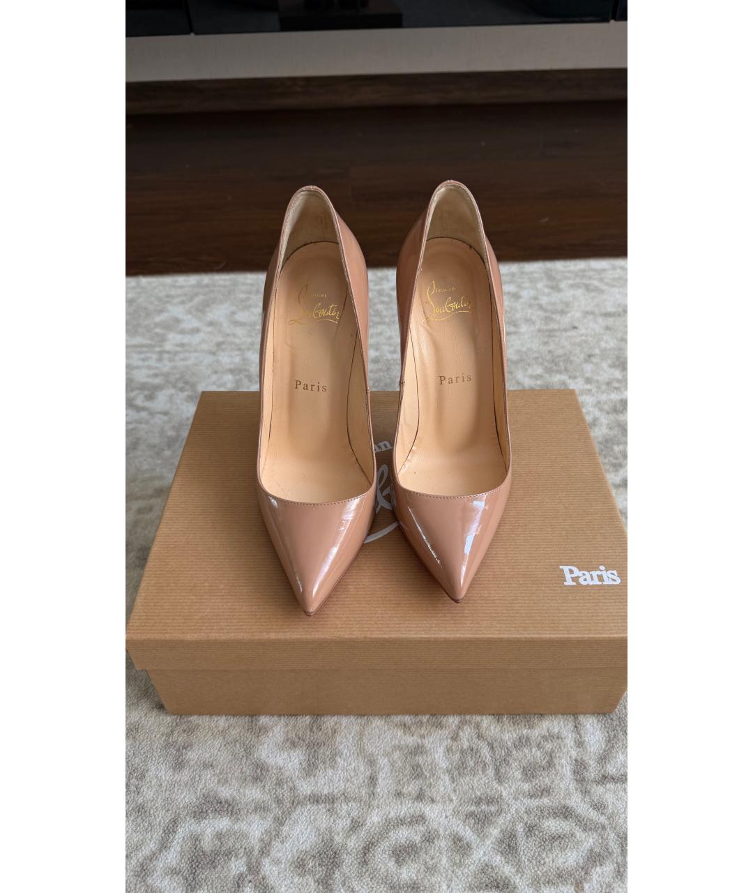 CHRISTIAN LOUBOUTIN Бежевые туфли из лакированной кожи, фото 2