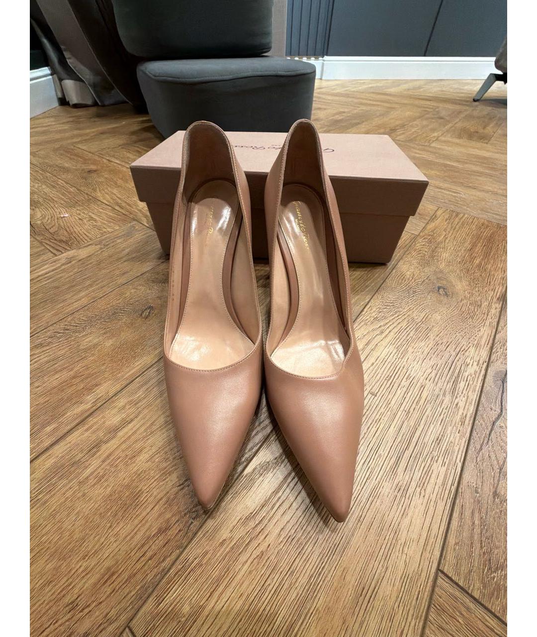 GIANVITO ROSSI Белые кожаные туфли, фото 2