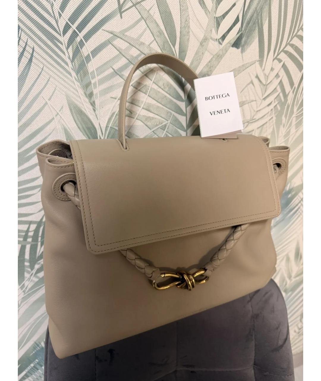 BOTTEGA VENETA Бежевая кожаная сумка с короткими ручками, фото 6
