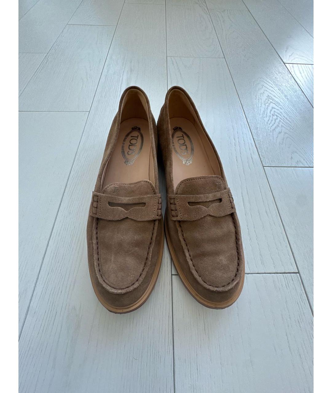 TOD'S Бежевые замшевые лоферы, фото 2