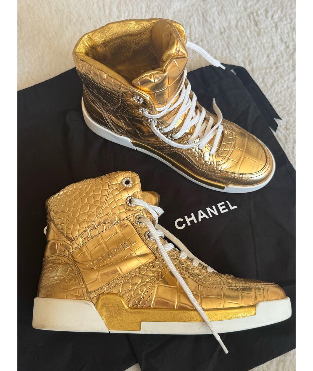 CHANEL Золотые кожаные кеды, фото 7