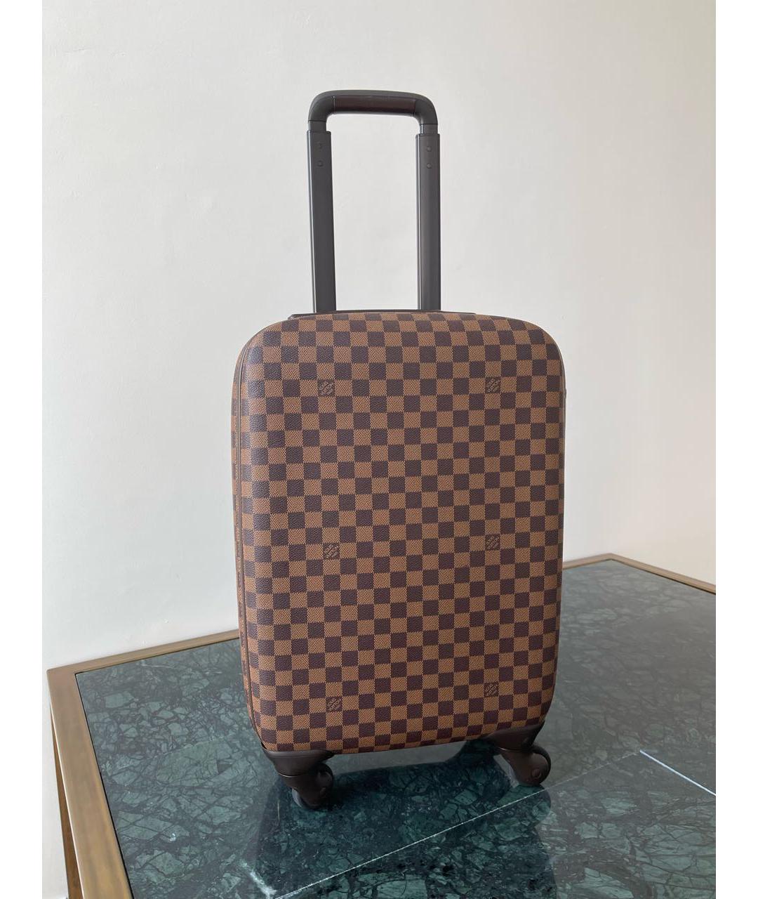 LOUIS VUITTON Коричневый чемодан, фото 9